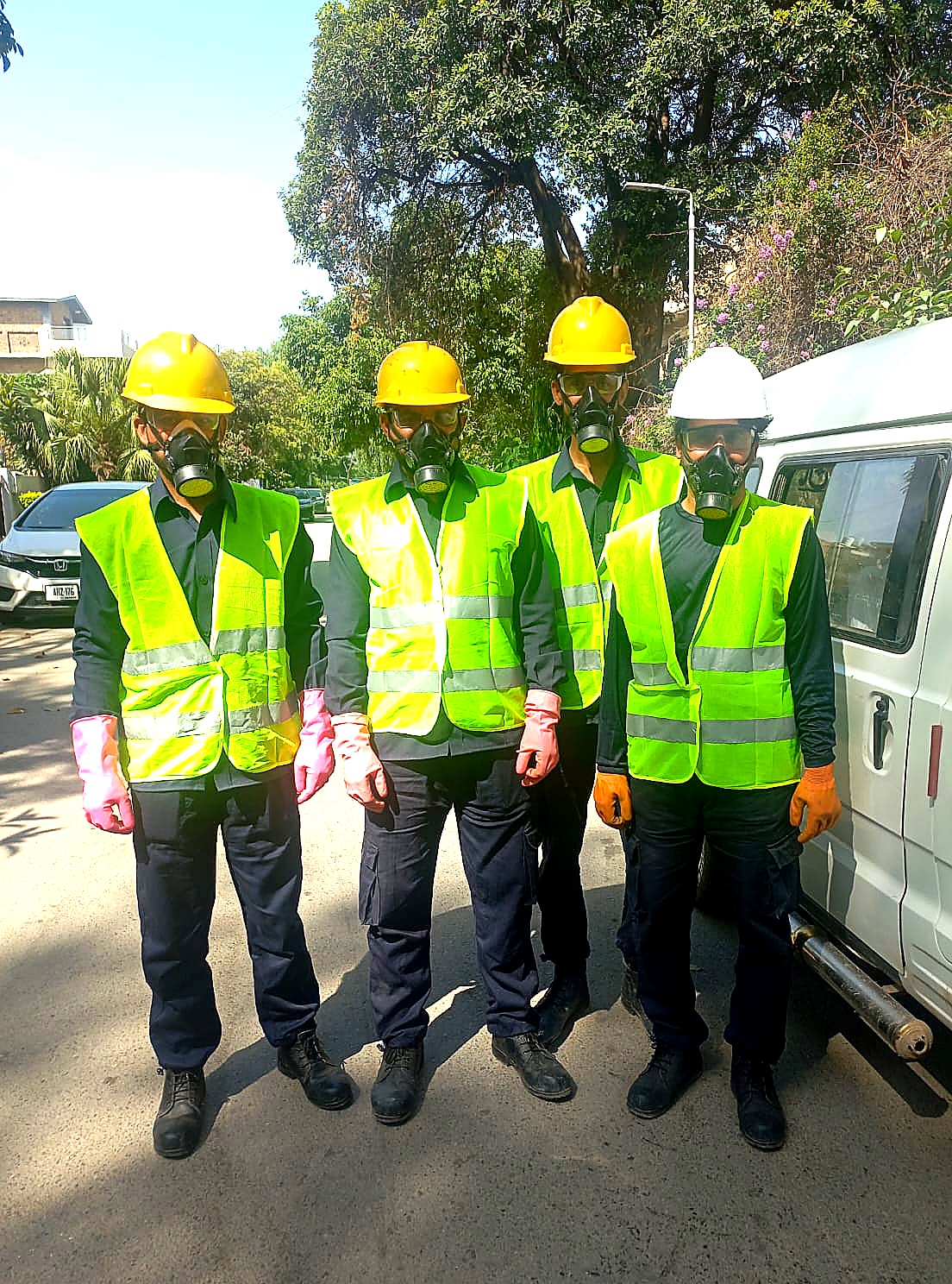 Safe Circle certified pest management team